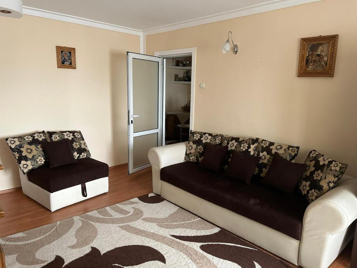 Apartament Онещи Екстериор снимка